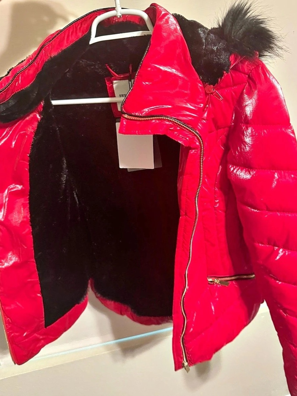 Sweet Look Women'Small Hooded Puffer Jacket in Red Size Small NWT